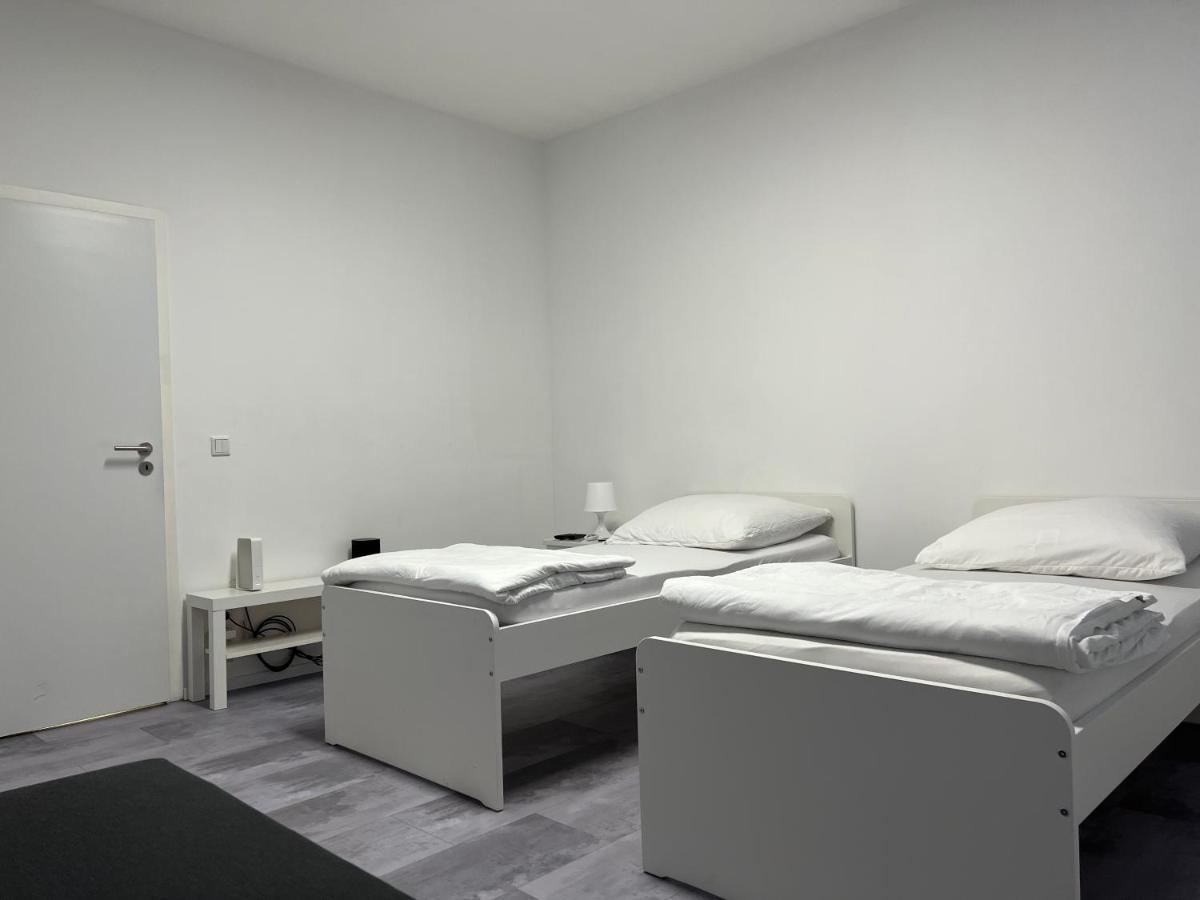 Freshly Renovated City Apartments Essen Kitchen Wifi Near Duesseldorf Airport Buitenkant foto